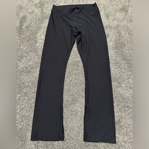 Old Navy Ribbed Powersoft Go Dry Split Flare Leggings